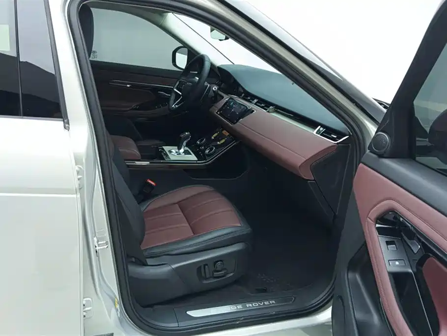 Land Rover Range Rover Evoque 2022 Facelift Range Rover Evoque L 249PS R-Dynamic Luxury фото 8