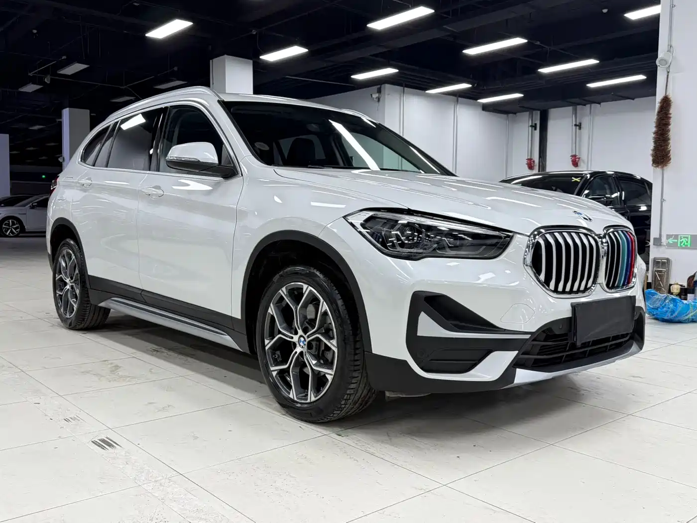 BMW X1 2022 sDrive20Li Premium фото 3