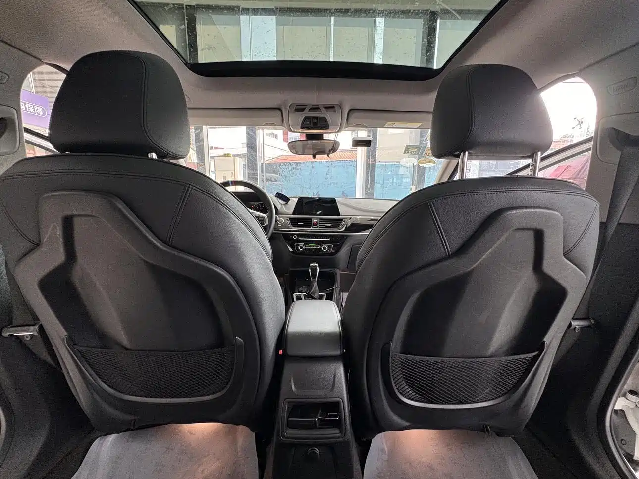 BMW 1 Series 2018 118i Sport Edition фото 22