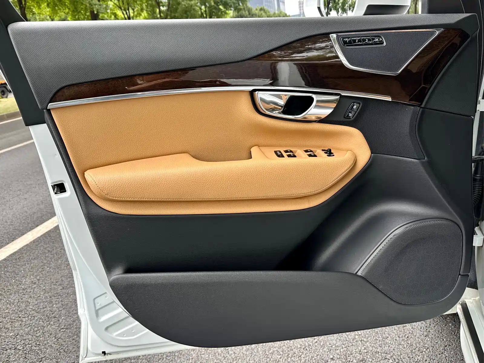 Photo 12 - Volvo XC90