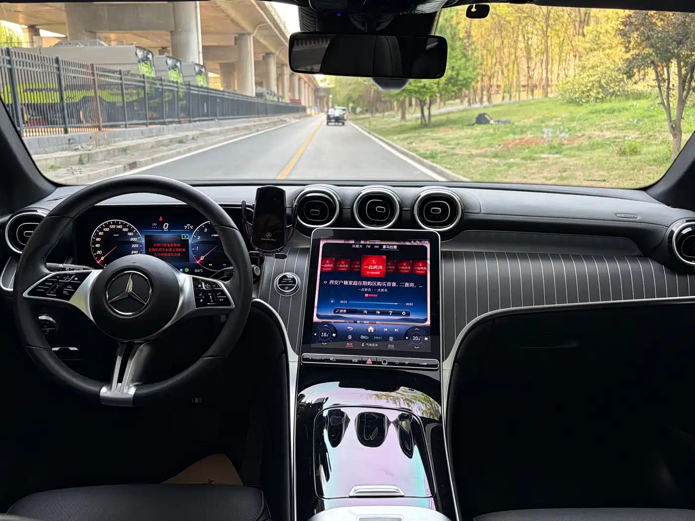 Mercedes-Benz GLC 2024 GLC 260 L 4MATIC Dynamic 7-seater фото 11