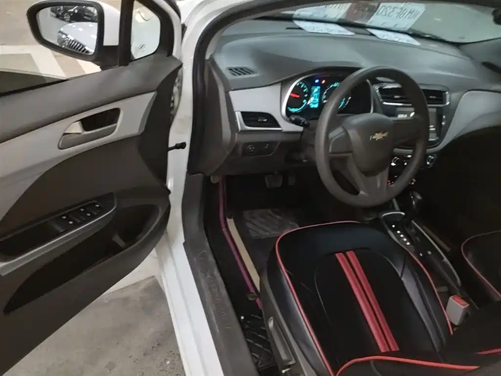 Chevrolet Lova RV 2016 1.5L Automatic Easy-Ride фото 16