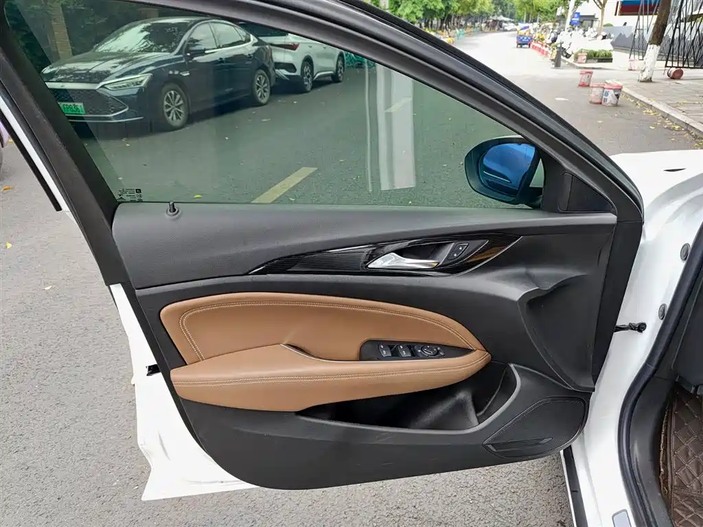 Buick Regal 2019 20T Elite China VI фото 6