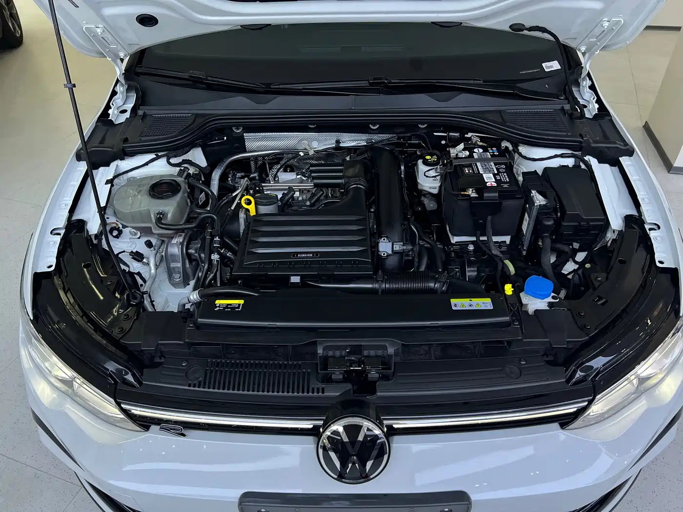 Volkswagen Golf 2024 2023 Facelift 280TSI DSG R-Line Lite