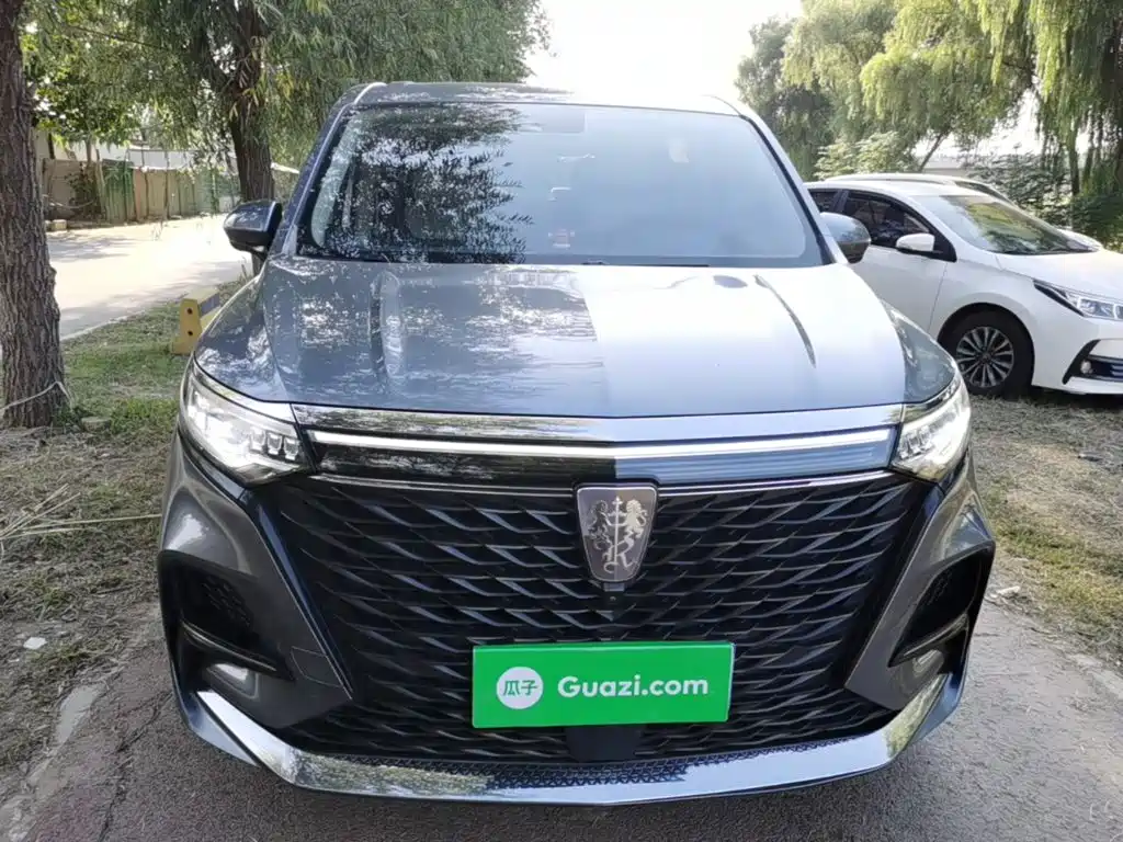 Фото 3 - Roewe iMAX8