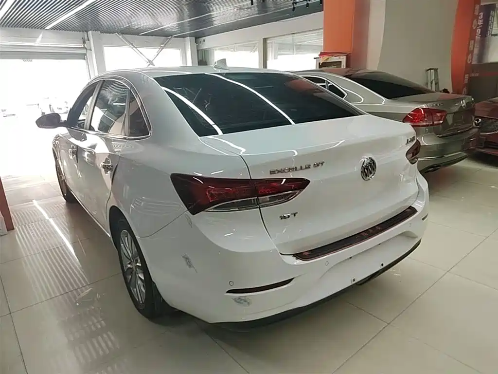 Buick Excelle 2019 15T DCT Connected Elite Type China VI фото 5