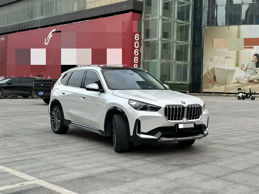 BMW X1 2024 sDrive25Li X Design Package фото 3