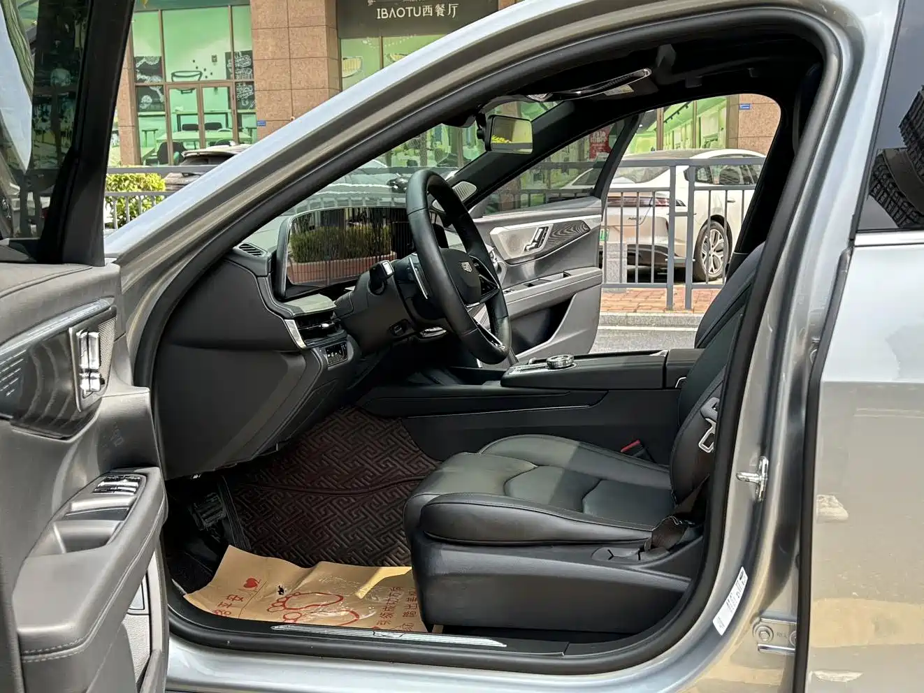 Cadillac CT6 2023 28T Luxury Edition фото 8