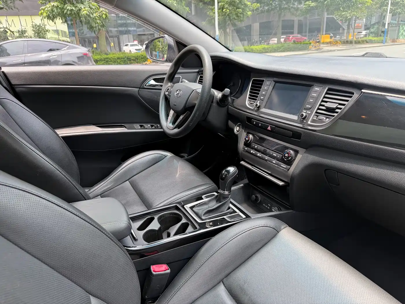 Hyundai Mistra 2016 1.8L Automatic Smart GLS фото 13