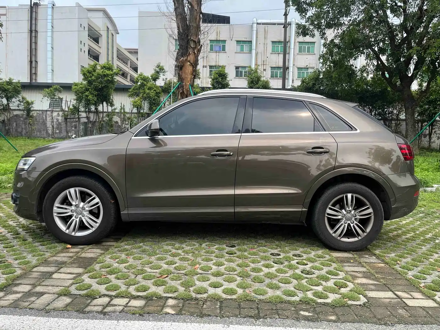 Audi Q3 2015 30 TFSI Comfort фото 8