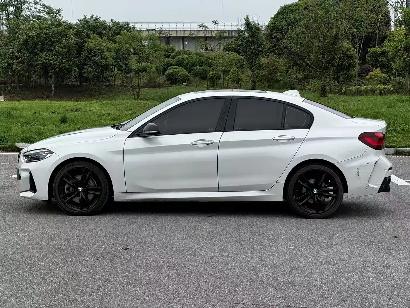 BMW 1-SERIES