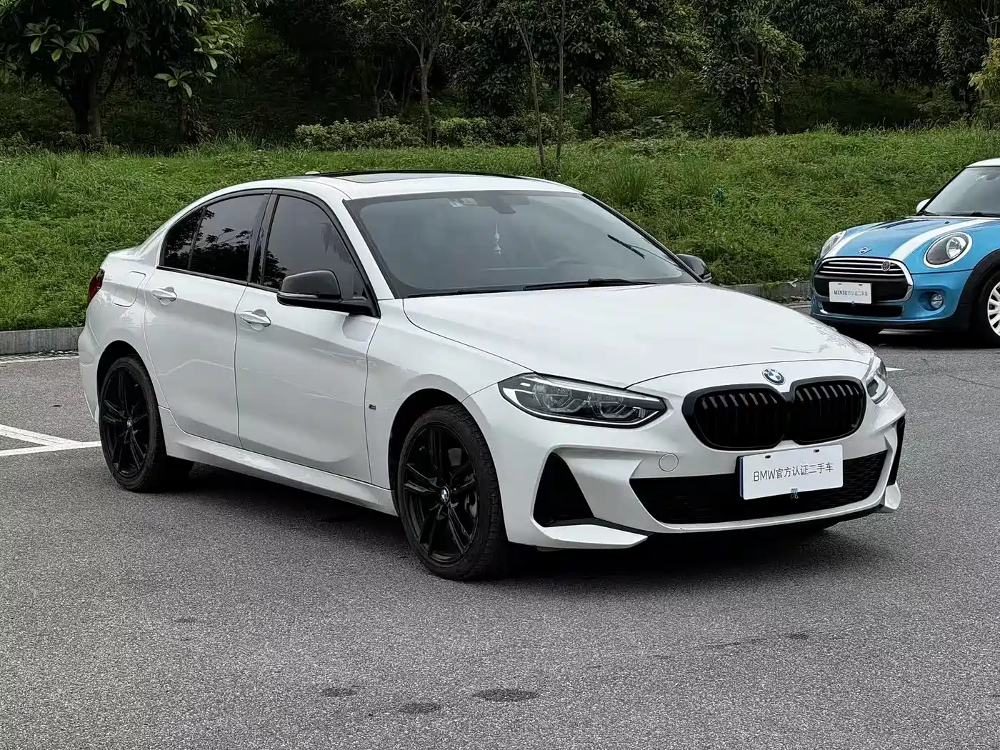 BMW 1-SERIES