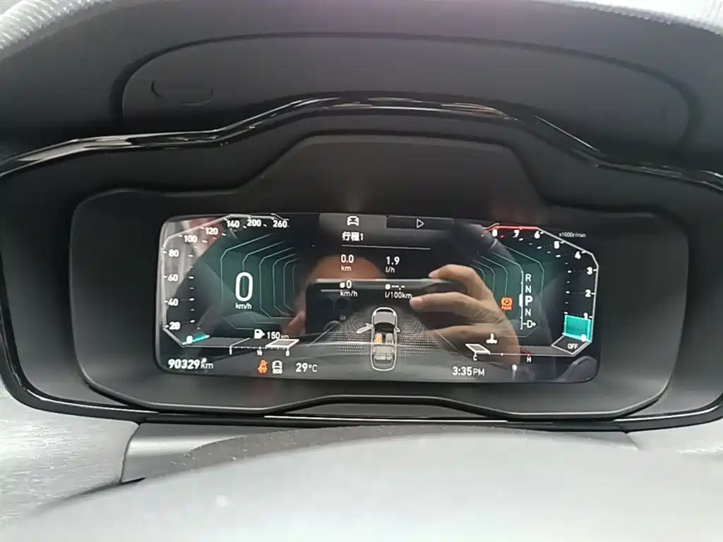 Lynk & Co 03 2021 2.0TD Auto Jin Champion Edition фото 12