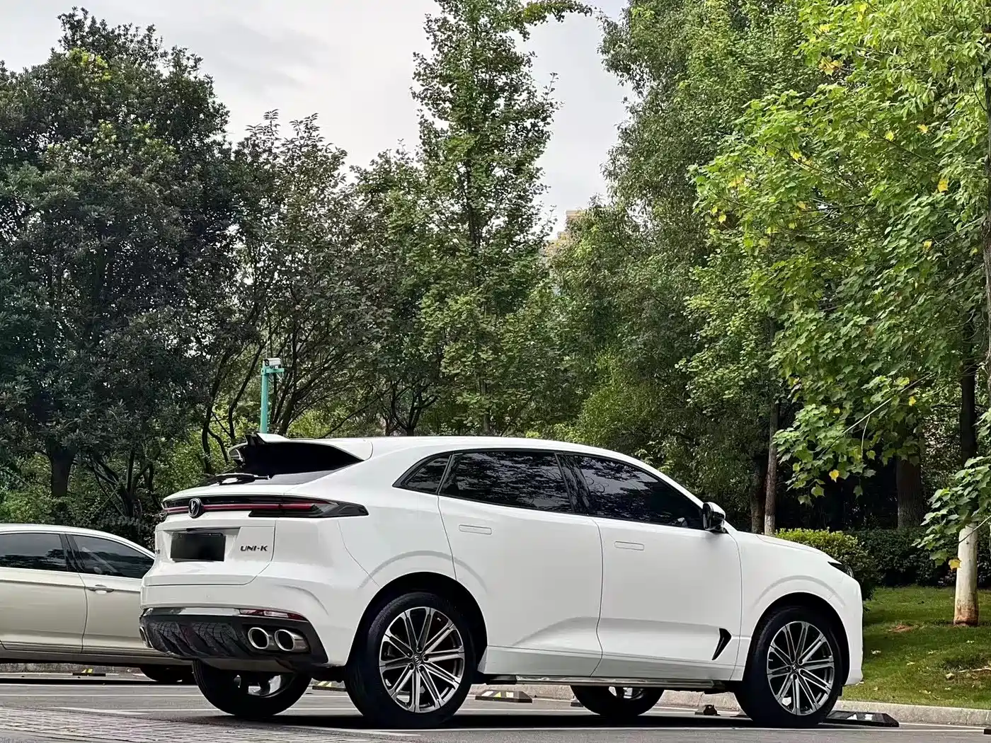 Changan UNI-K 2024 2024 2.0T FWD Premium