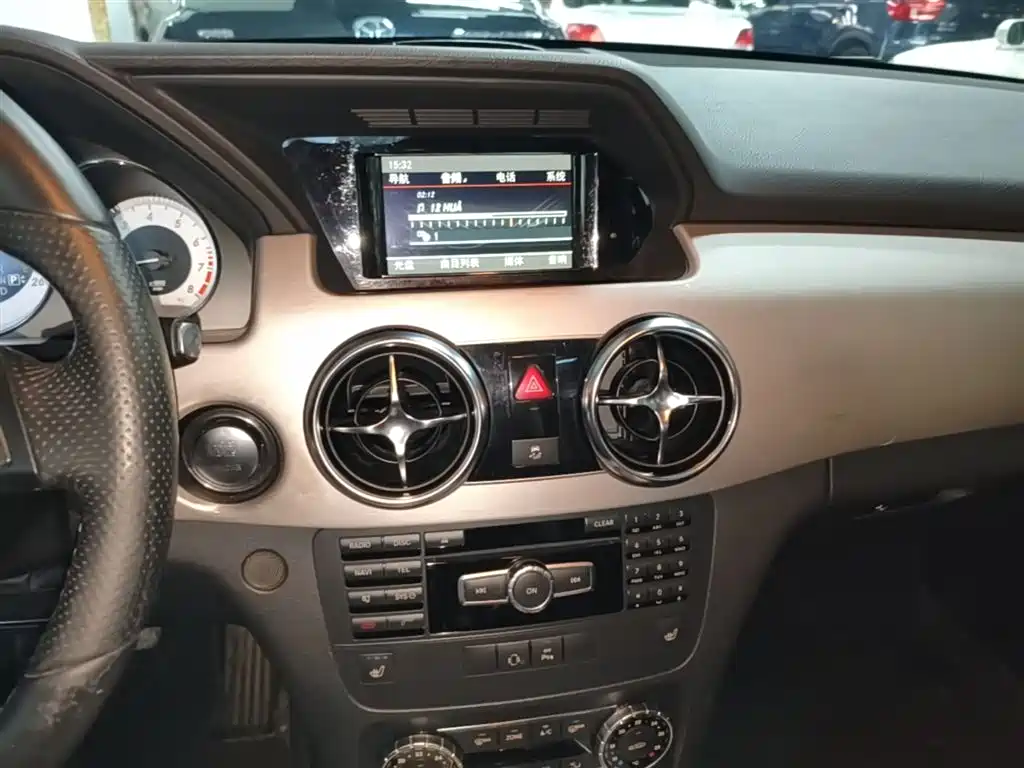 Mercedes-Benz GLK-Class 2013 Facelift GLK 300 4MATIC Fashion фото 13