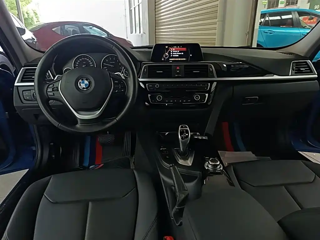 BMW 3 Series 2017 320Li M Sport фото 10