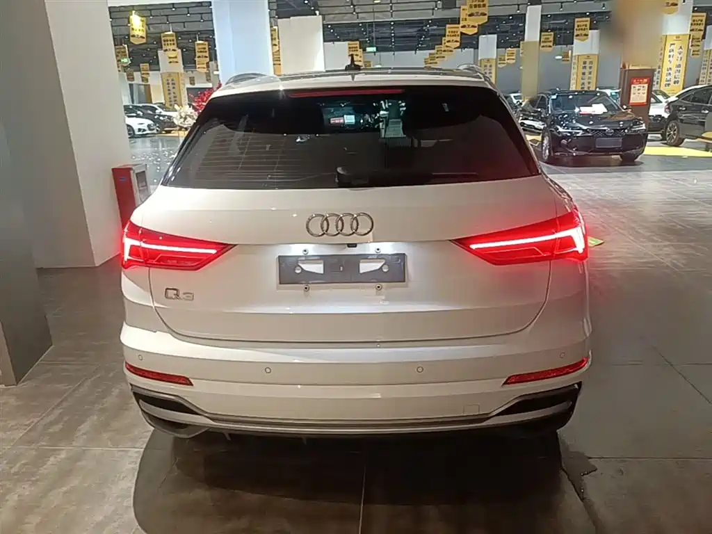 Audi Q3 2022 35 TFSI Fashion Dynamic фото 6