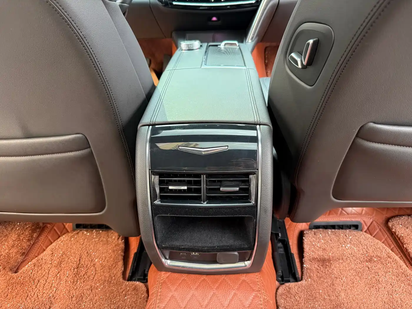 Cadillac CT6 2023 28T Luxury Edition фото 28