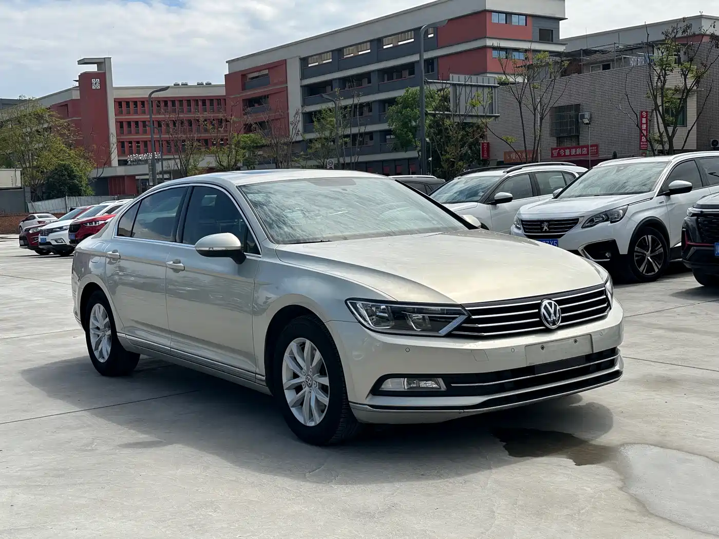 Volkswagen Magotan 2018 280TSI DSG Comfort фото 3