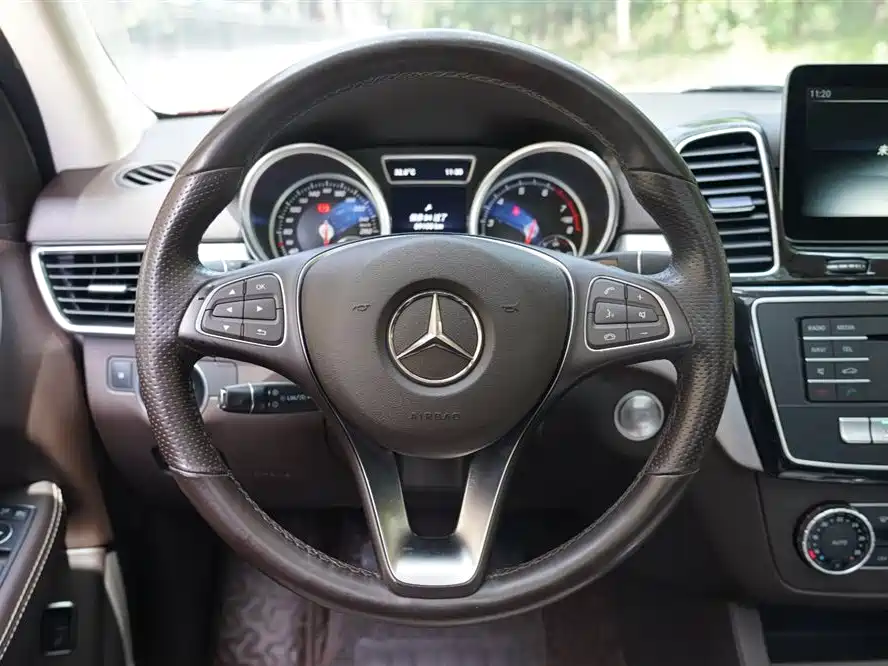 Mercedes-Benz GLE 2017 GLE 400 4MATIC фото 7