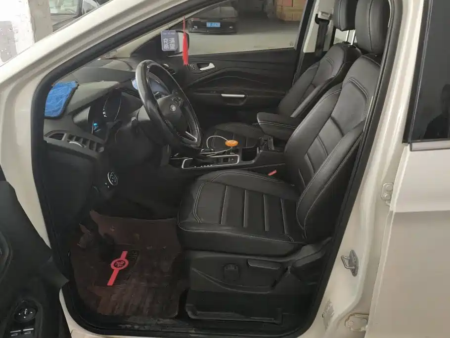 Ford Kuga 2020 2019 EcoBoost 180 2WD Platinum Wing Edition China VI