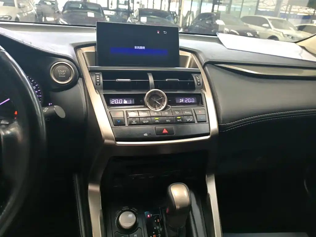 Lexus NX 2015 200 FWD Premium фото 13