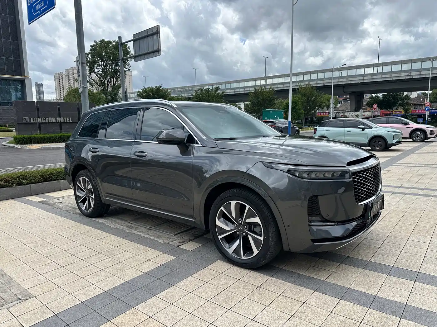 Li Auto Li ONE 2023 2021 Extended Range 6-Seater