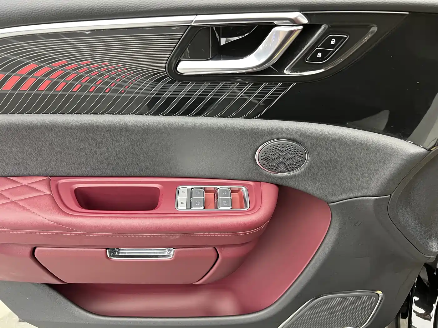 Hongqi E-HS9 2023 2022 690km Qi Xiang Edition (6-seater)