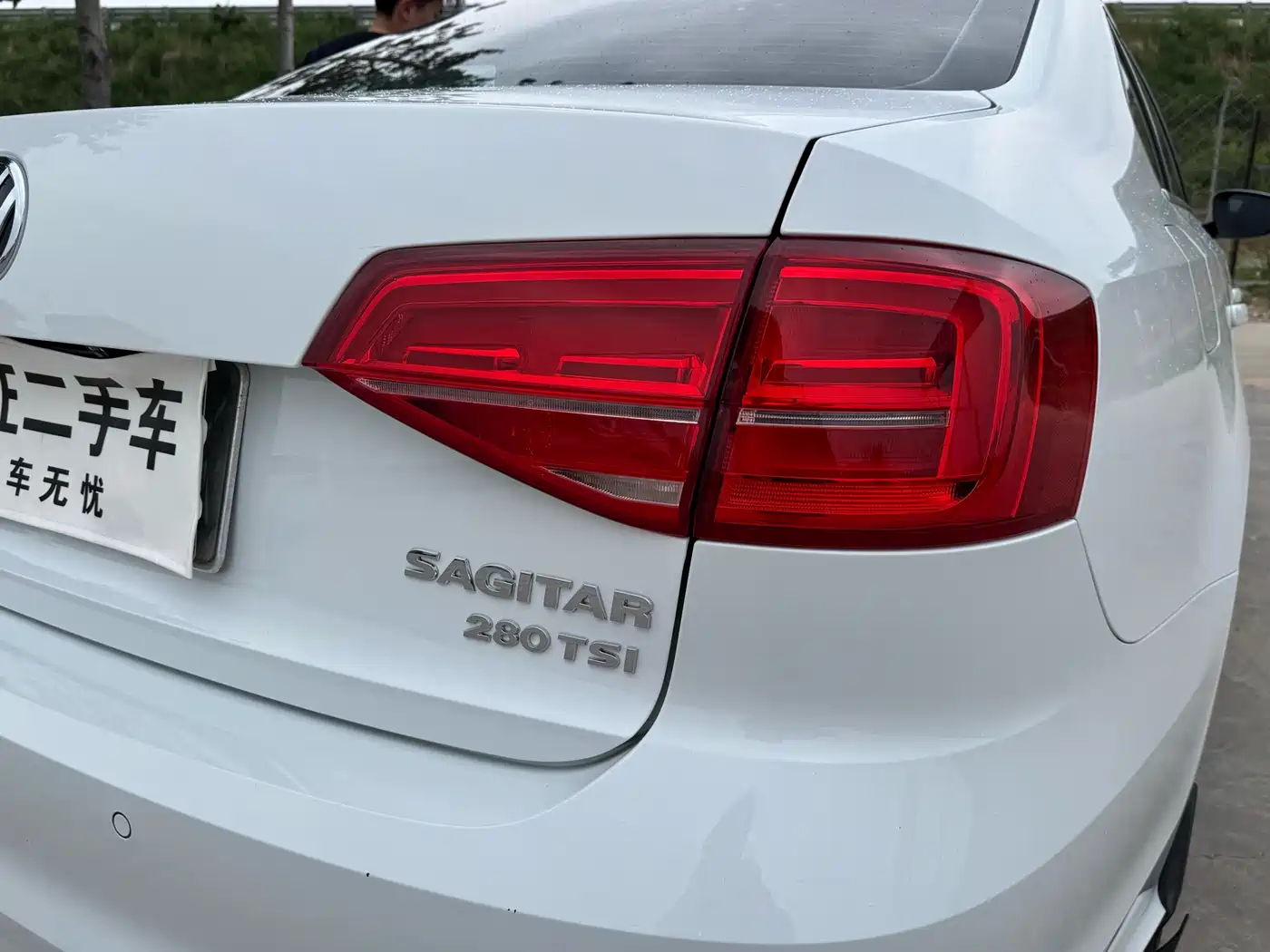 Volkswagen Sagitar 2018 280TSI DSG Spark Edition фото 8