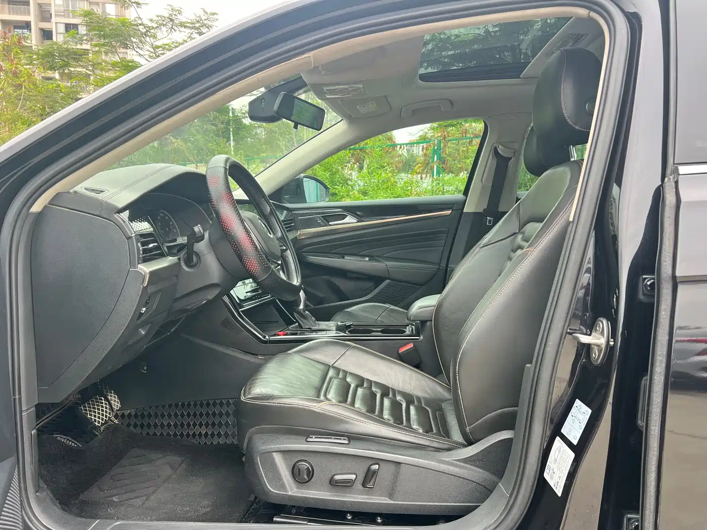 Volkswagen Passat 2021 Model 280TSI Elite Edition фото 5