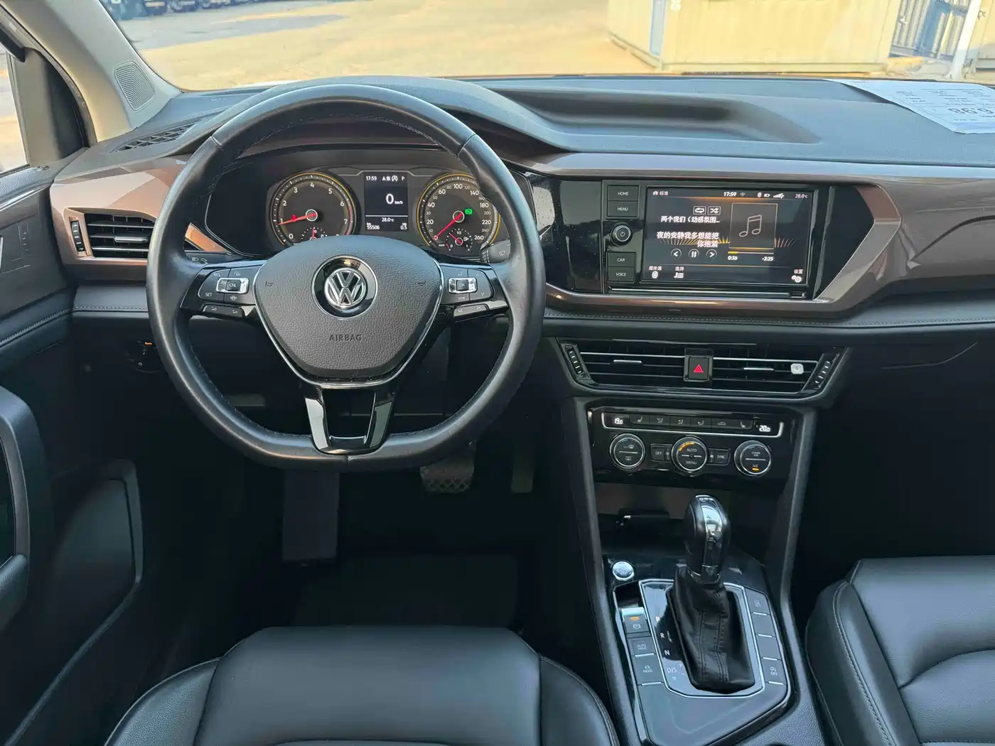 Volkswagen Tharu 2019 280TSI FWD Luxury Edition China VI фото 15