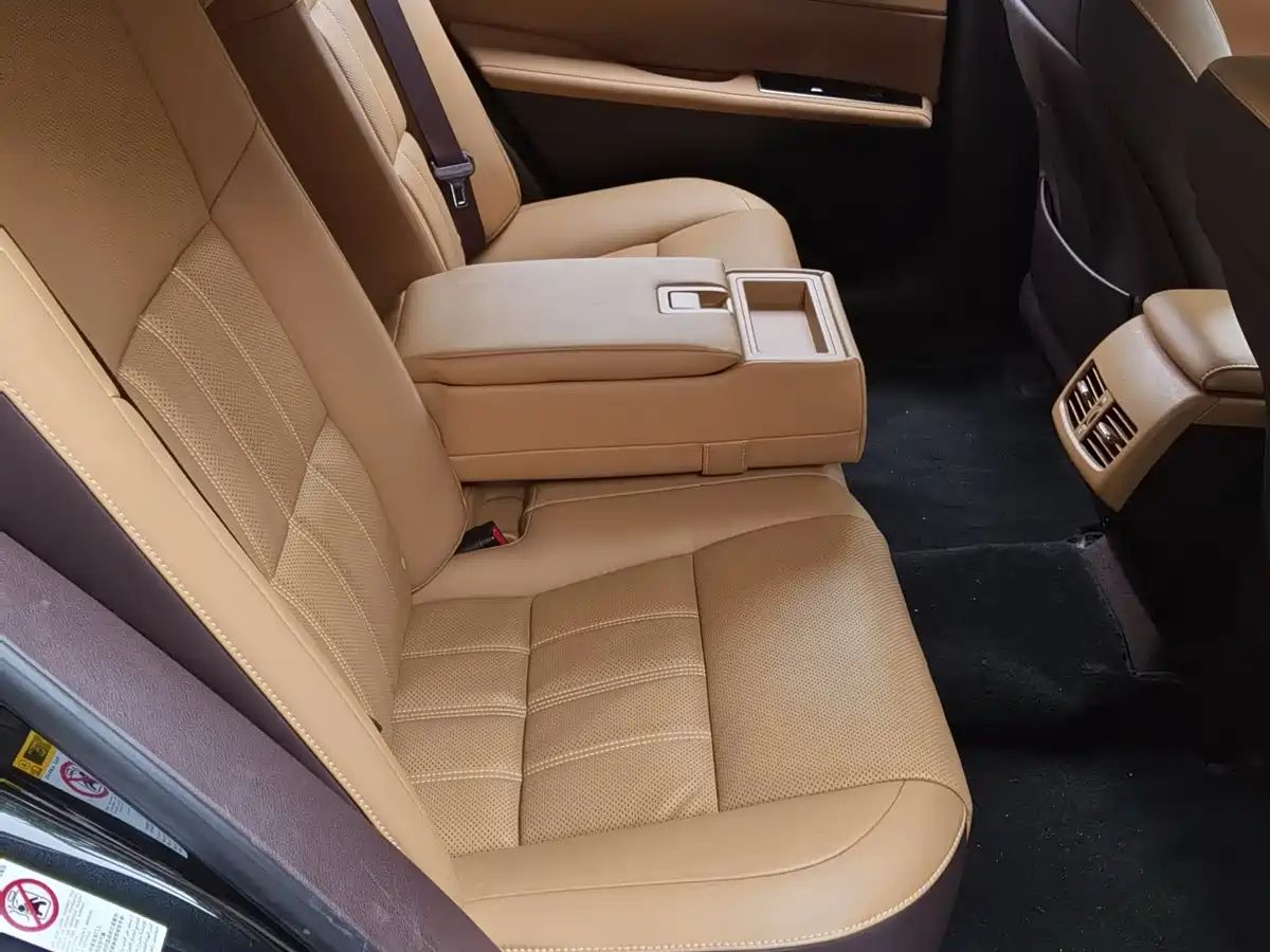 Lexus ES 2015 300h Comfort Edition фото 4