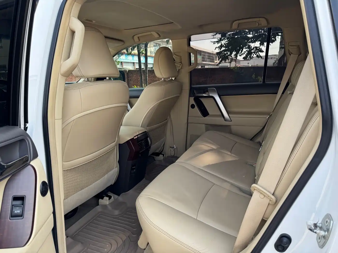 Toyota Prado 2014 4.0L Automatic TX-L фото 13