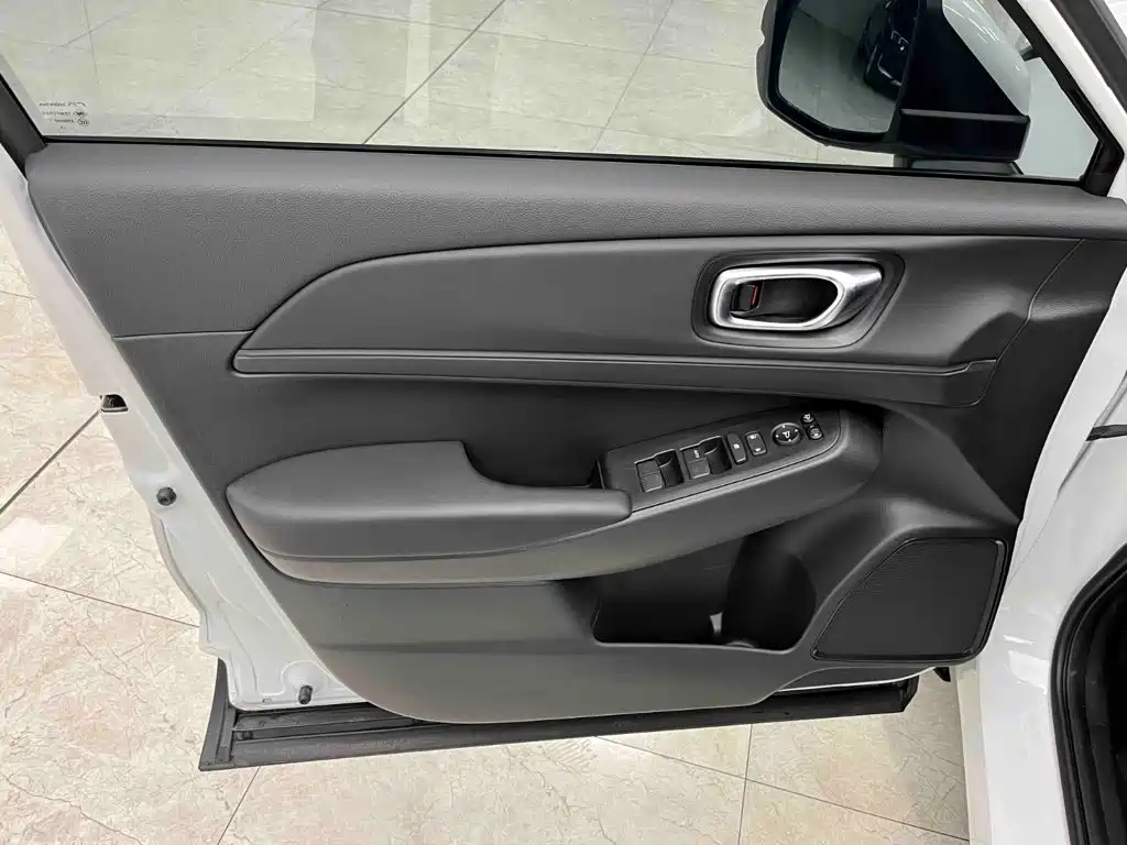Honda Vezel 2024 2023 1.5L CVT Technology Edition