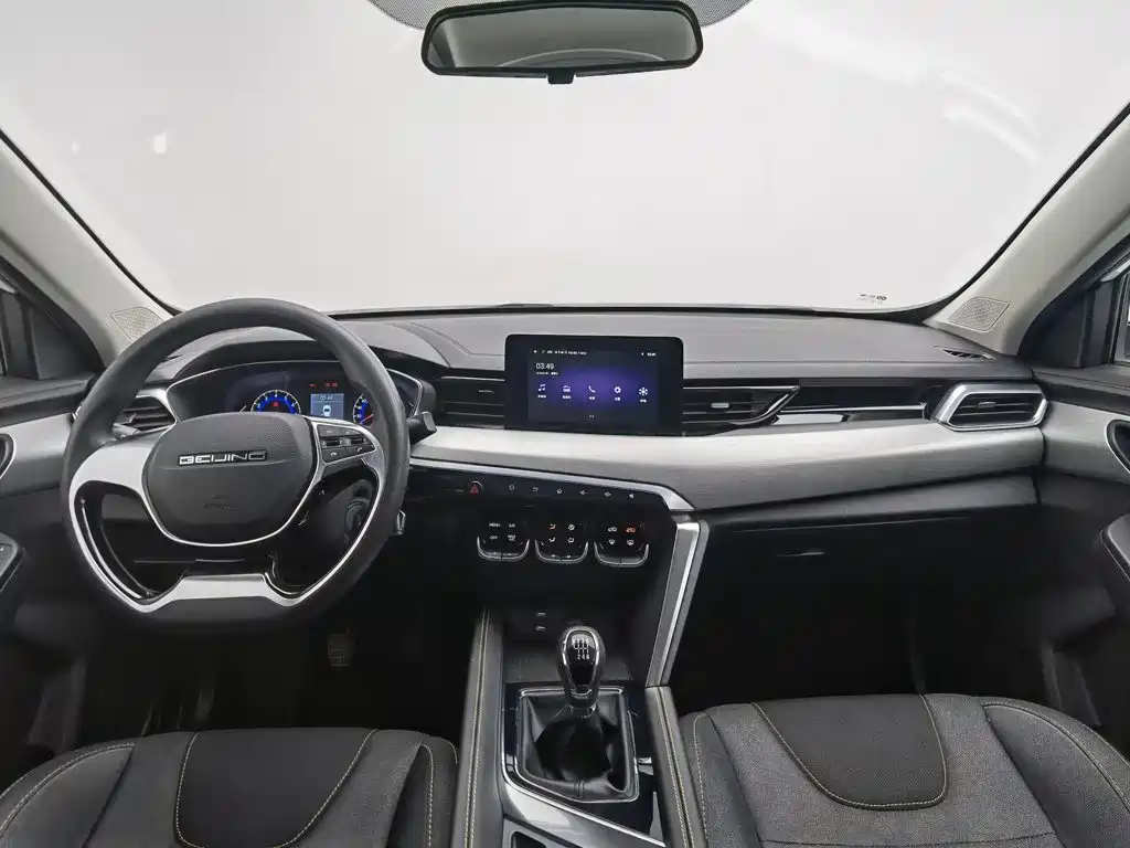 BAIC Beijing X3 2023 2021 1.5T Manual Glory