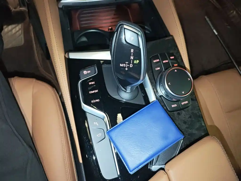 BMW 5 Series 2018 Facelift 530Li Exclusive M Sport Package фото 10