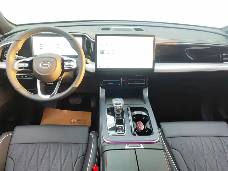 GAC Trumpchi Trumpchi GS8 2025 Pilot Series 2.0TGDI 2WD Luxury Edition 5-seater фото 12