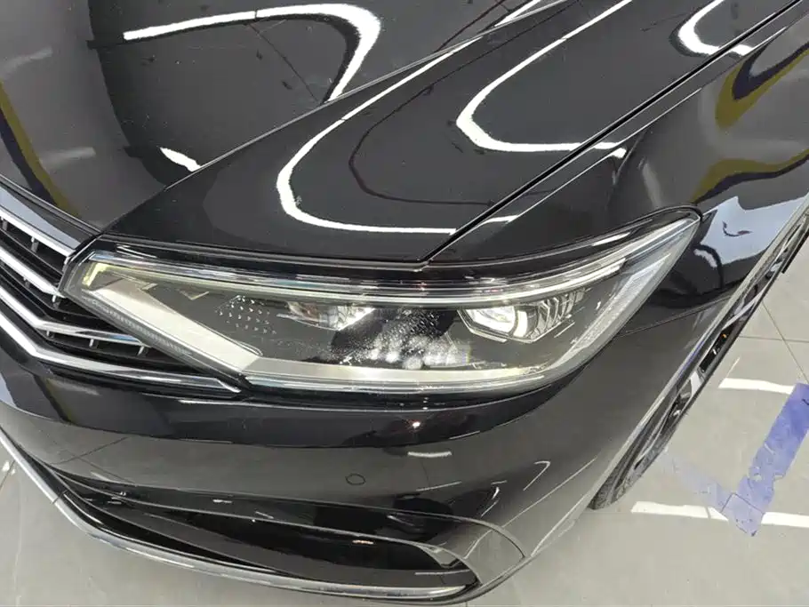 Volkswagen Magotan 2023 2 Million Units Anniversary Edition 330TSI DSG Leading Type фото 5