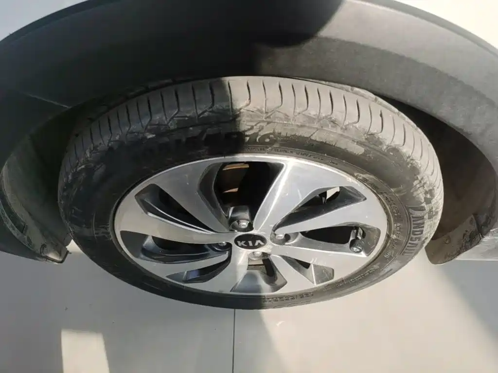 Kia KX CROSS 2018 2017 1.4L AT GLS