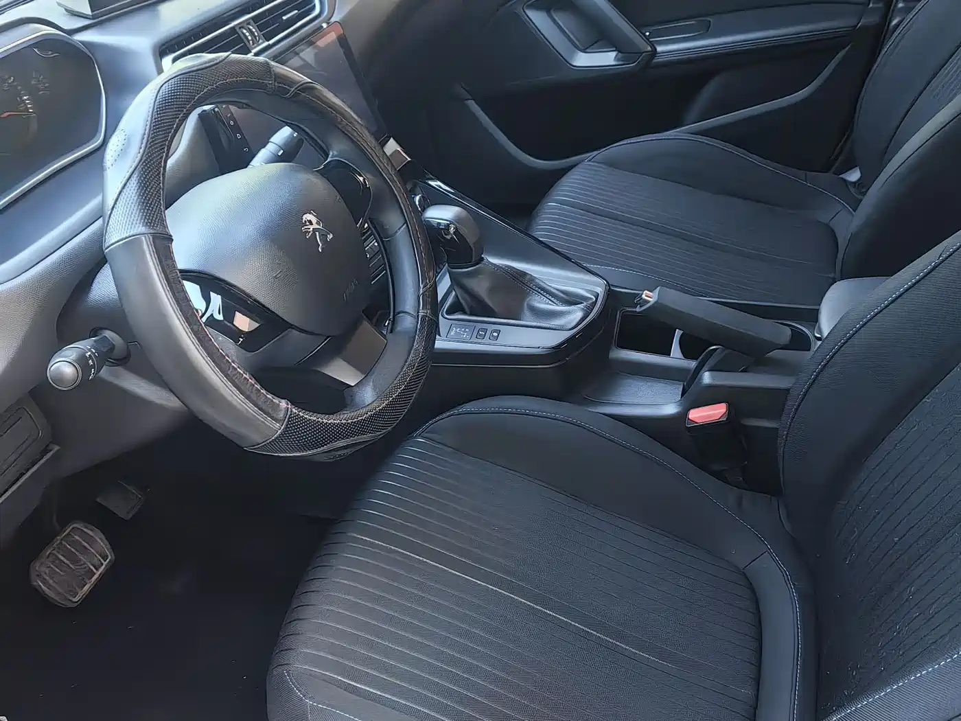 Peugeot 308 2016 1.6L Automatic Fashion фото 9