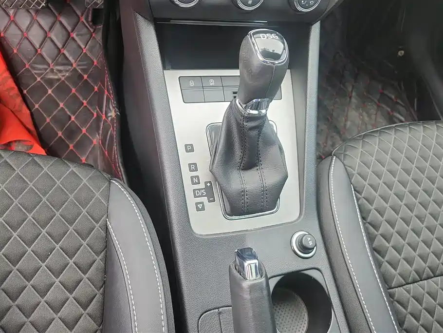 Škoda Octavia 2018 TSI230 DSG Comfort Edition фото 16