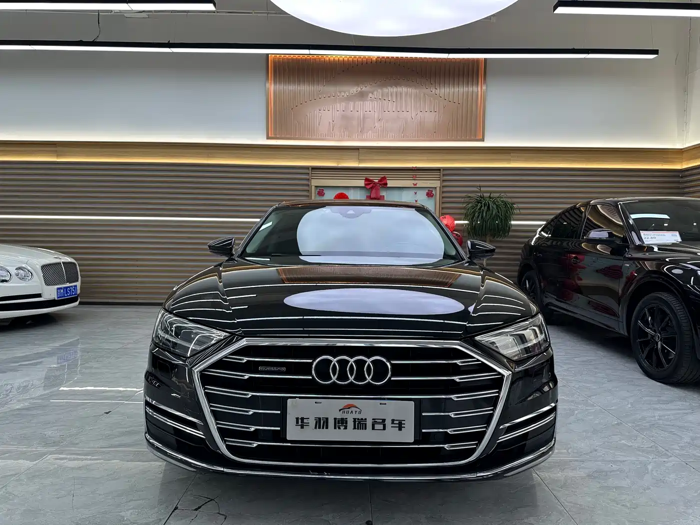 Audi A8 2021 A8L 50 TFSI quattro Comfort фото 2