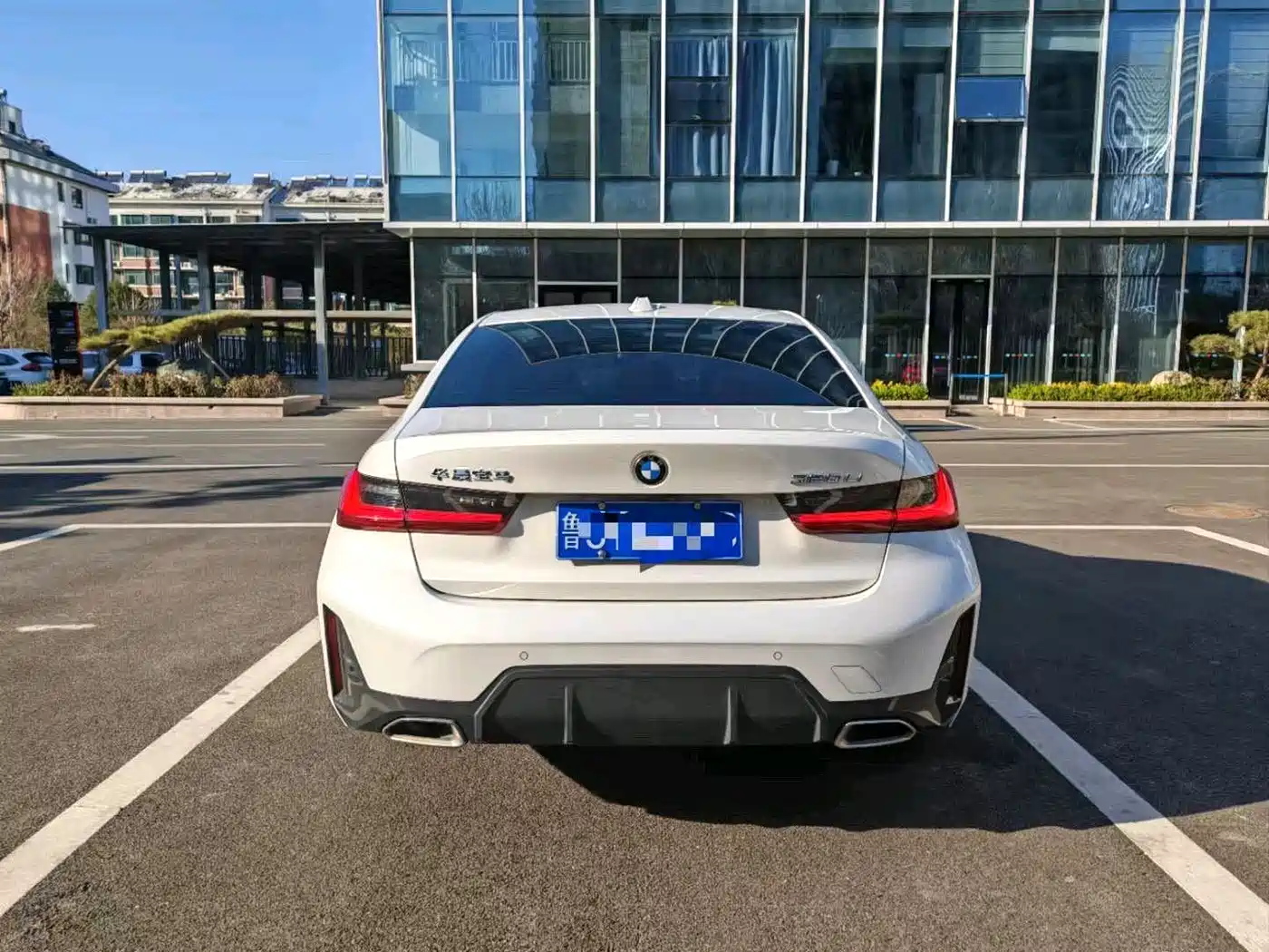 BMW 3 Series 2023 320Li M Sport Package фото 8