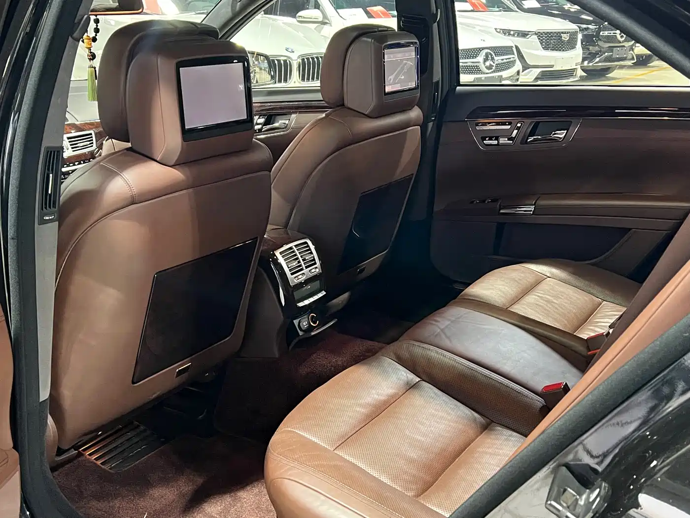 Mercedes-Benz S-Class 2011 S 500 L CGI 4MATIC фото 10