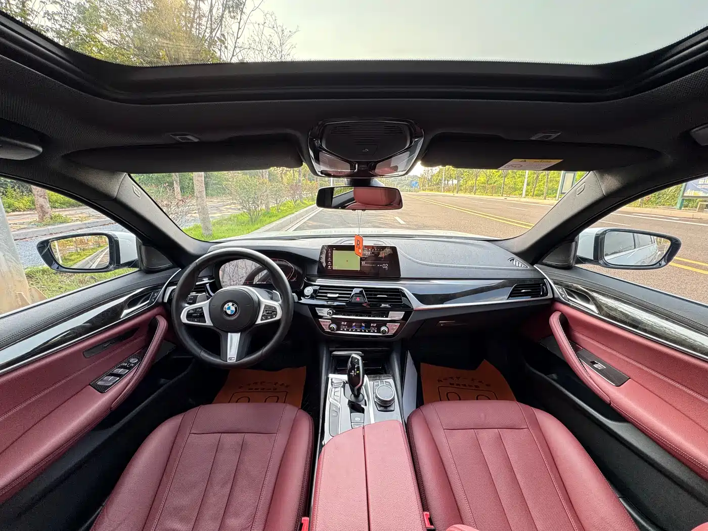 BMW 5 Series 2020 530Li Exclusive M Sport Package фото 11