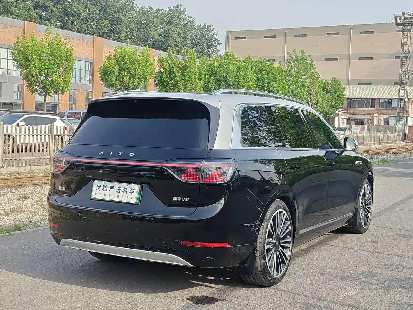 AITO Wenjie AITO M9 2024 Range Extender Ultra 52kWh 6-seater фото 10