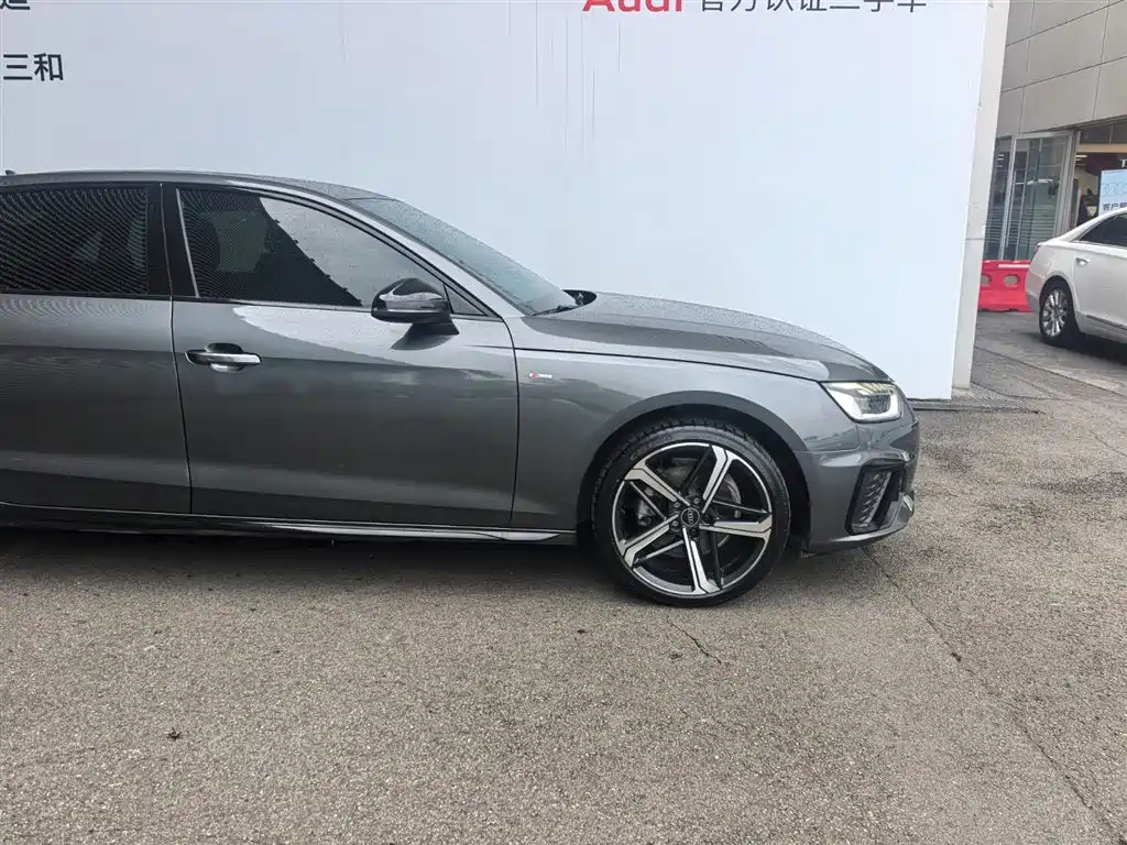Audi A4L 2024 40 TFSI Luxury Dynamic фото 11