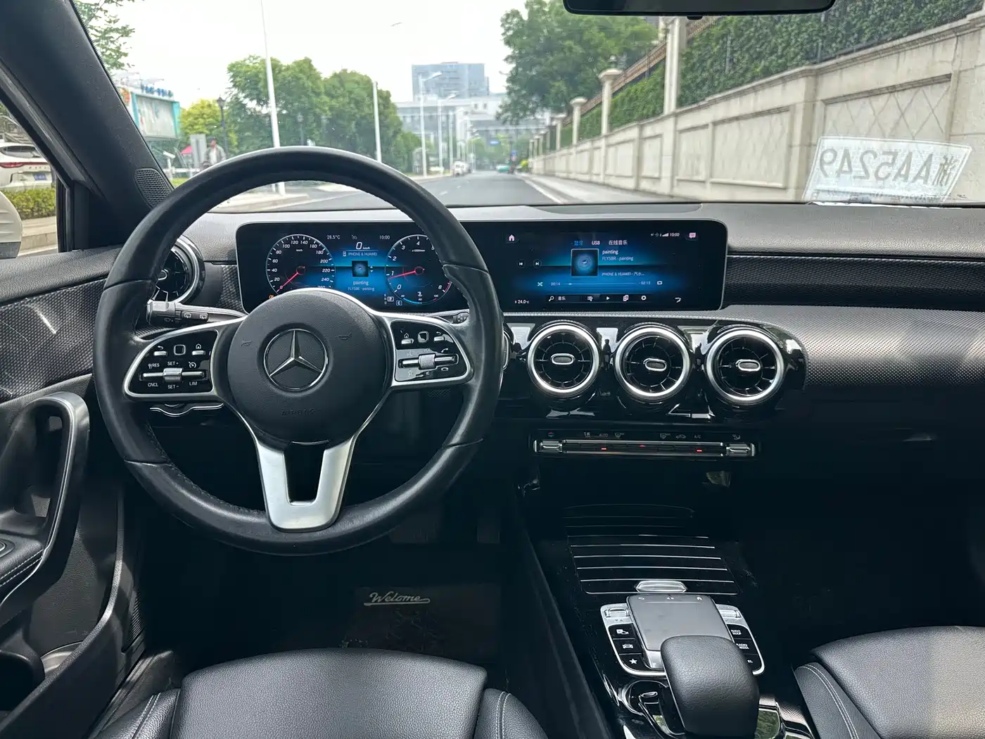 Mercedes-Benz A-Class (Import) 2019 A 200 Dynamic Version фото 11