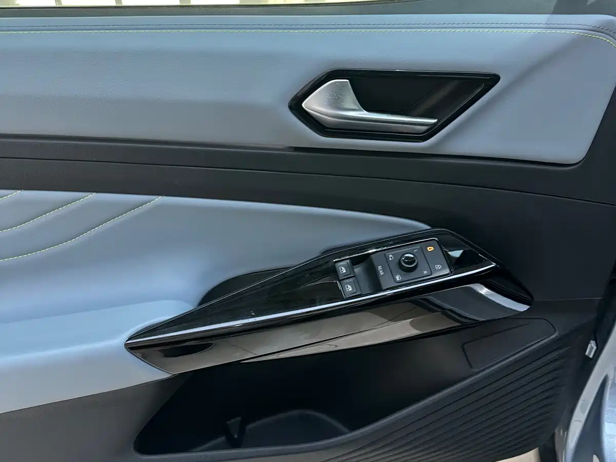 Volkswagen ID.4 X 2025 Smart Pure Intelligent Edition фото 5