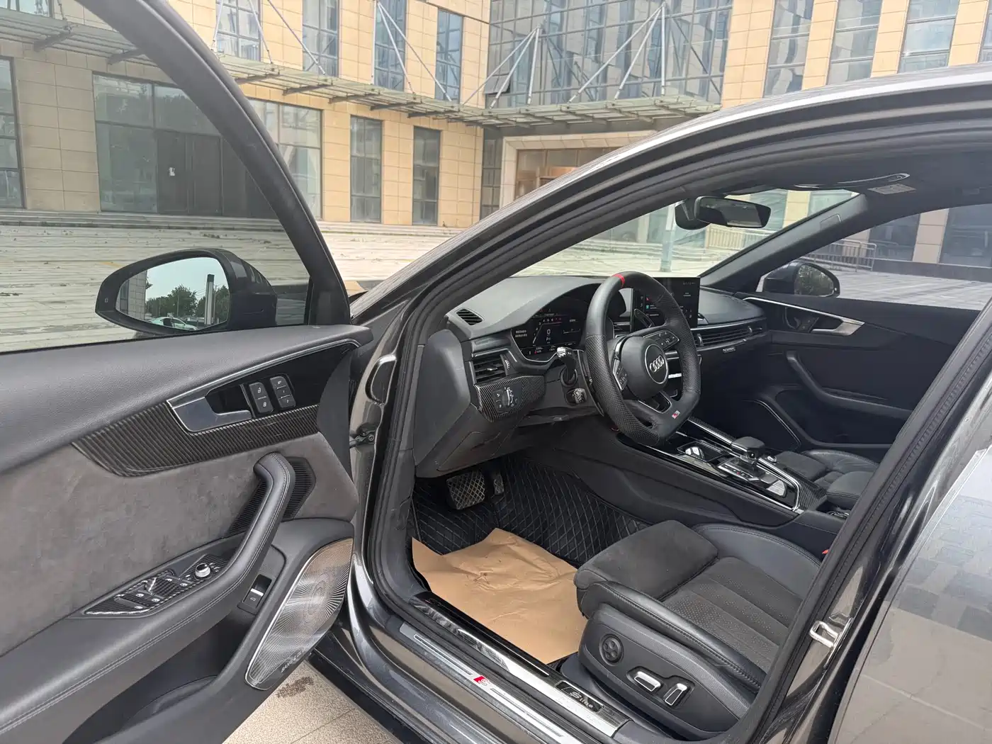 Audi A4L 2023 45 TFSI quattro Premium Sport фото 4